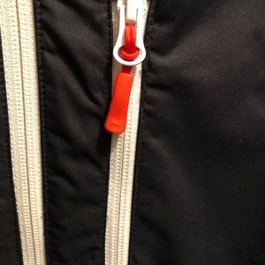 HELLY HANSEN MENS SZ.M CREW VEST BRAND NEW